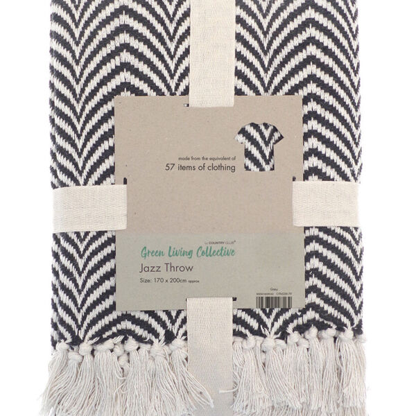 Recycled mixed-fabric throw Thumbnail